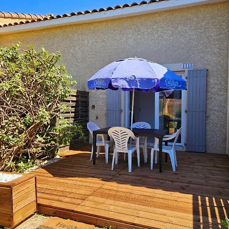 Prázdninový dům Les Hauts De - De Familiale - Piscine Toute L'annee Calvisson