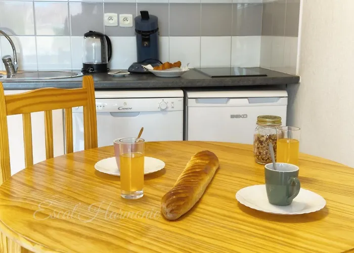 Σπίτι διακοπών Les Hauts De - De Familiale - Piscine Toute L'annee