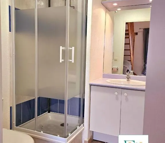 Les Hauts De - De Familiale - Piscine Toute L'annee Σπίτι διακοπών